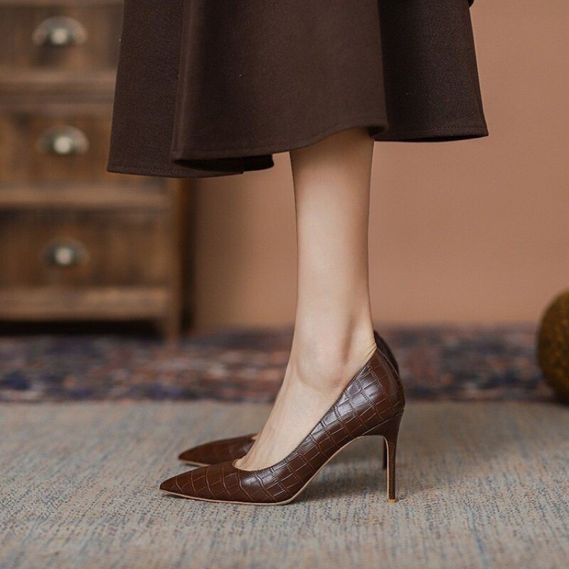Spring and Autumn 2024 New Sexy High Heels Stiletto Heel Pointed Elegant Niche Design Work Shoes Shallow Mouth Single Shoes for Women Spring and Autumn 2024 New Sexy High Heels Stiletto Heel Pointed Elegant Niche Design Work Shoes Shallow Mouth Single Shoes for Women