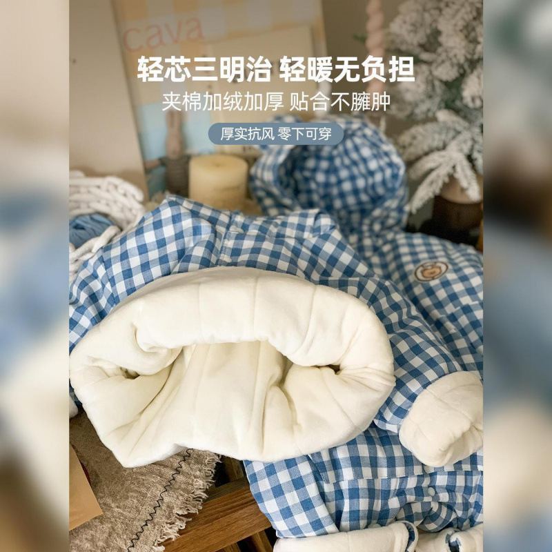 Winter cotton-padded clothes for infants and toddlers, thick and warm autumn and winter clothes for young babies, baby onesies and rompers.