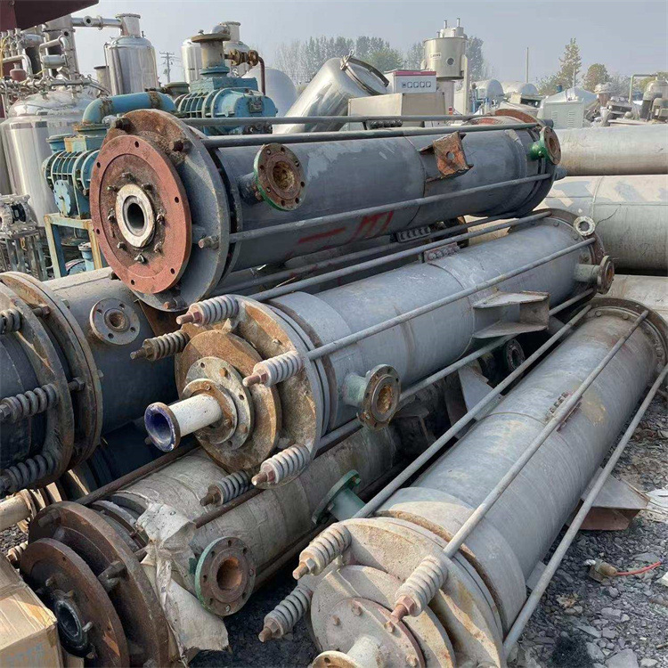 供应现货列管式石墨喷淋式冷凝器 传热设备冷凝器