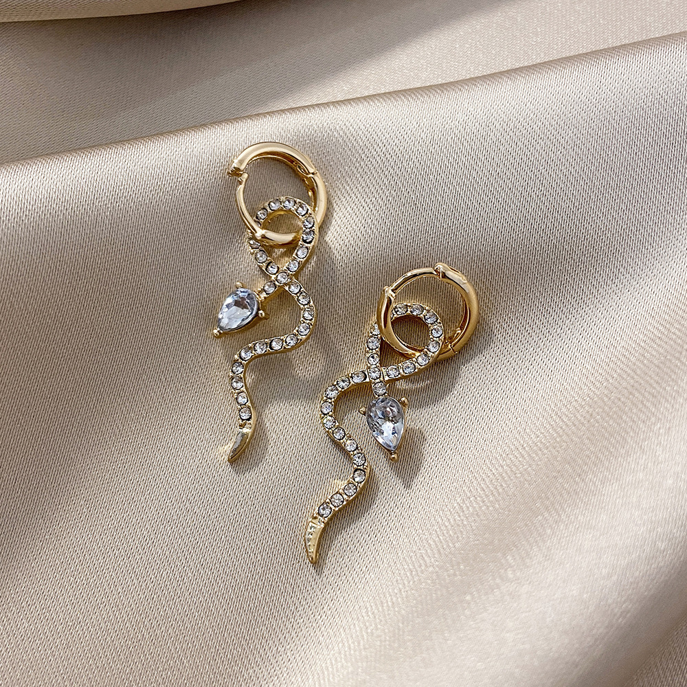 fashion personality snakeshaped ear buckle earrings wholesalepicture2