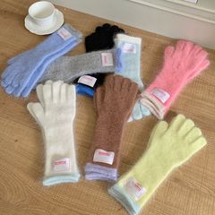 Ins博主同モデルのウサギの毛の延長の手袋は色のメリヤスの指を合わせて携帯電話の布の標識のファッションの婦人の手袋を遊ぶことができます。
