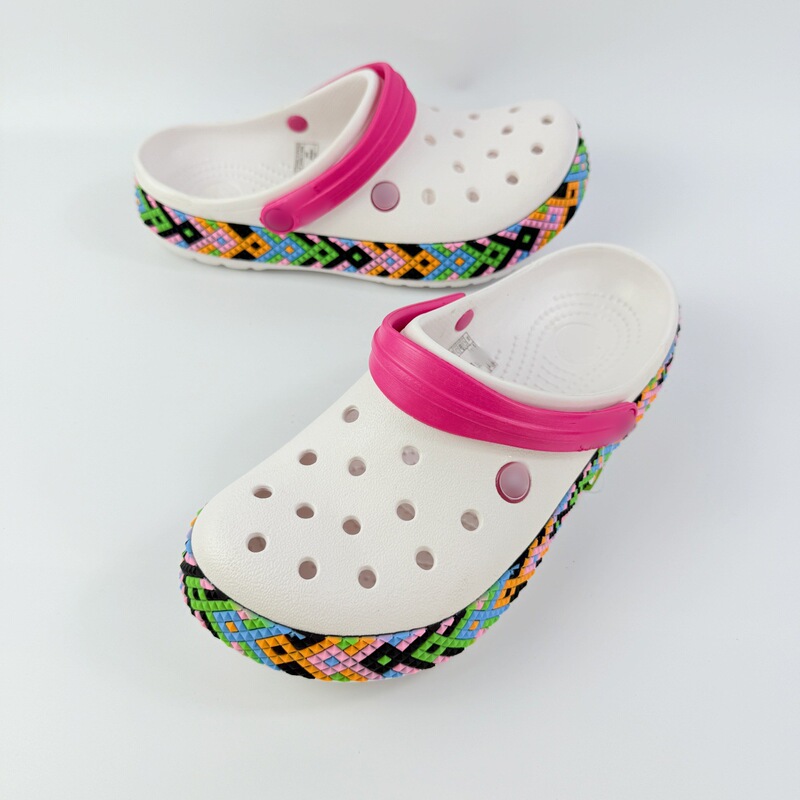 Cro Card Home Sandals with Polka Dots, Caroban Mosaic Edges, Closed-Toe Flat Sandals, Beach Shoes, Clogs