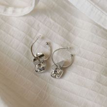 【水晶方糖】银色方糖水晶轻奢耳饰2025新款高级感小众蚊香盘耳夹