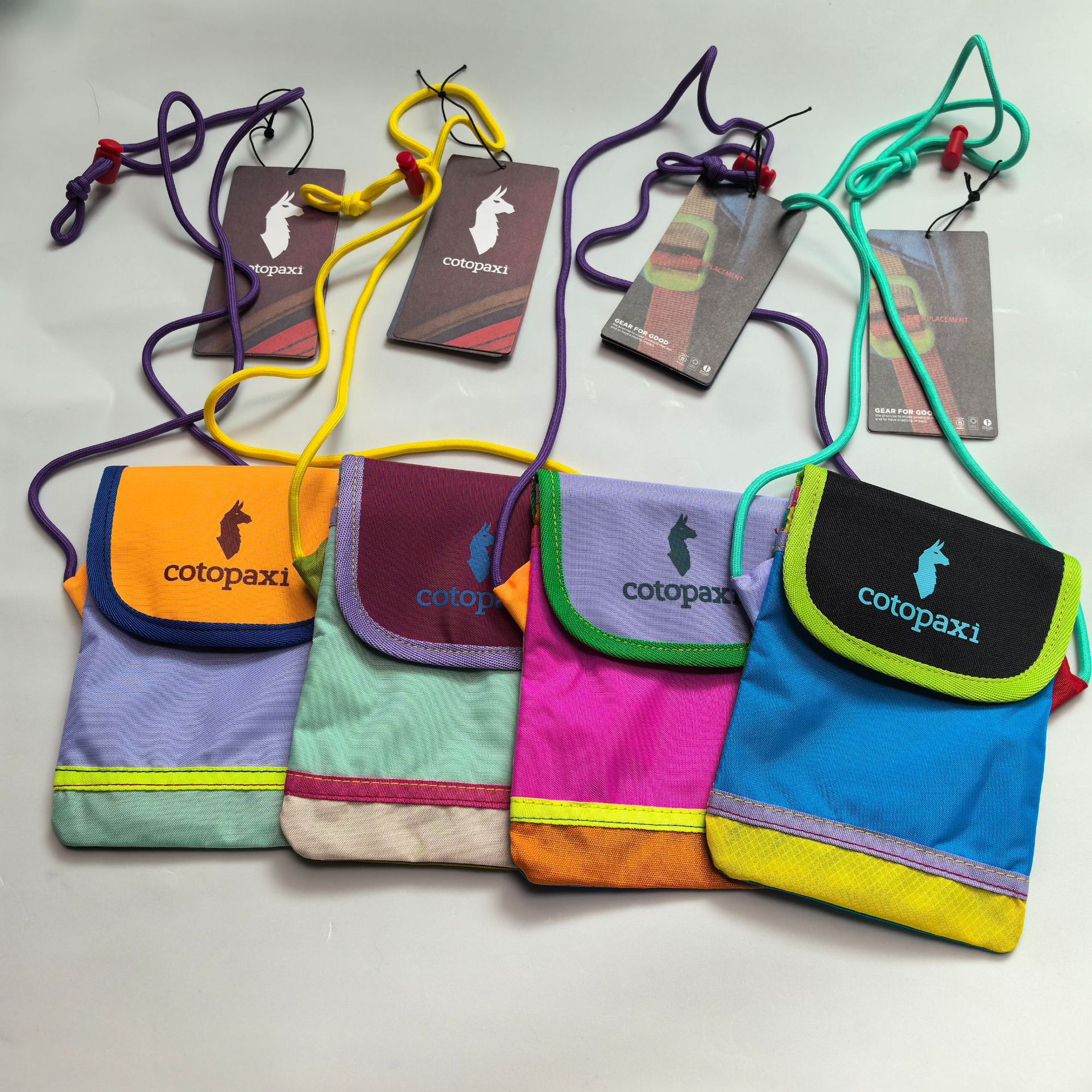 Summer Colorful Dopamine Vertical Mobile Phone Bag, Lightweight Outdoor Mini Crossbody Bag, Coin and Earphone Pouch, Small Fabric Bag
