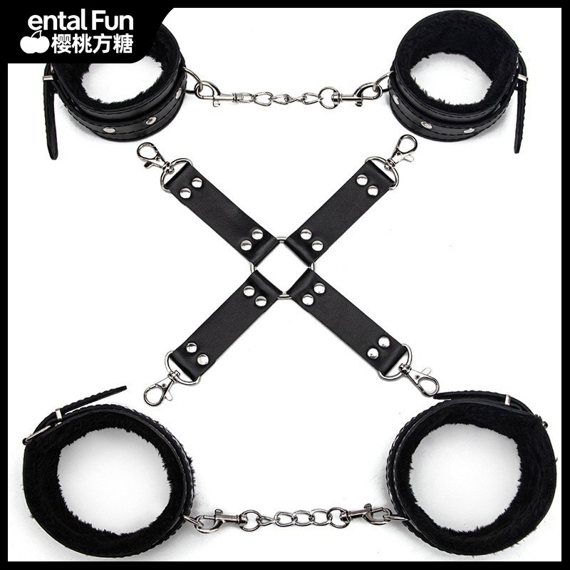 Cereza esposas de azúcar SM conjunto de ataduras esposas de mujeres esclavitud hebilla cruzada de peluche 3 piezas conjunto para enseñar a mujeres adultos