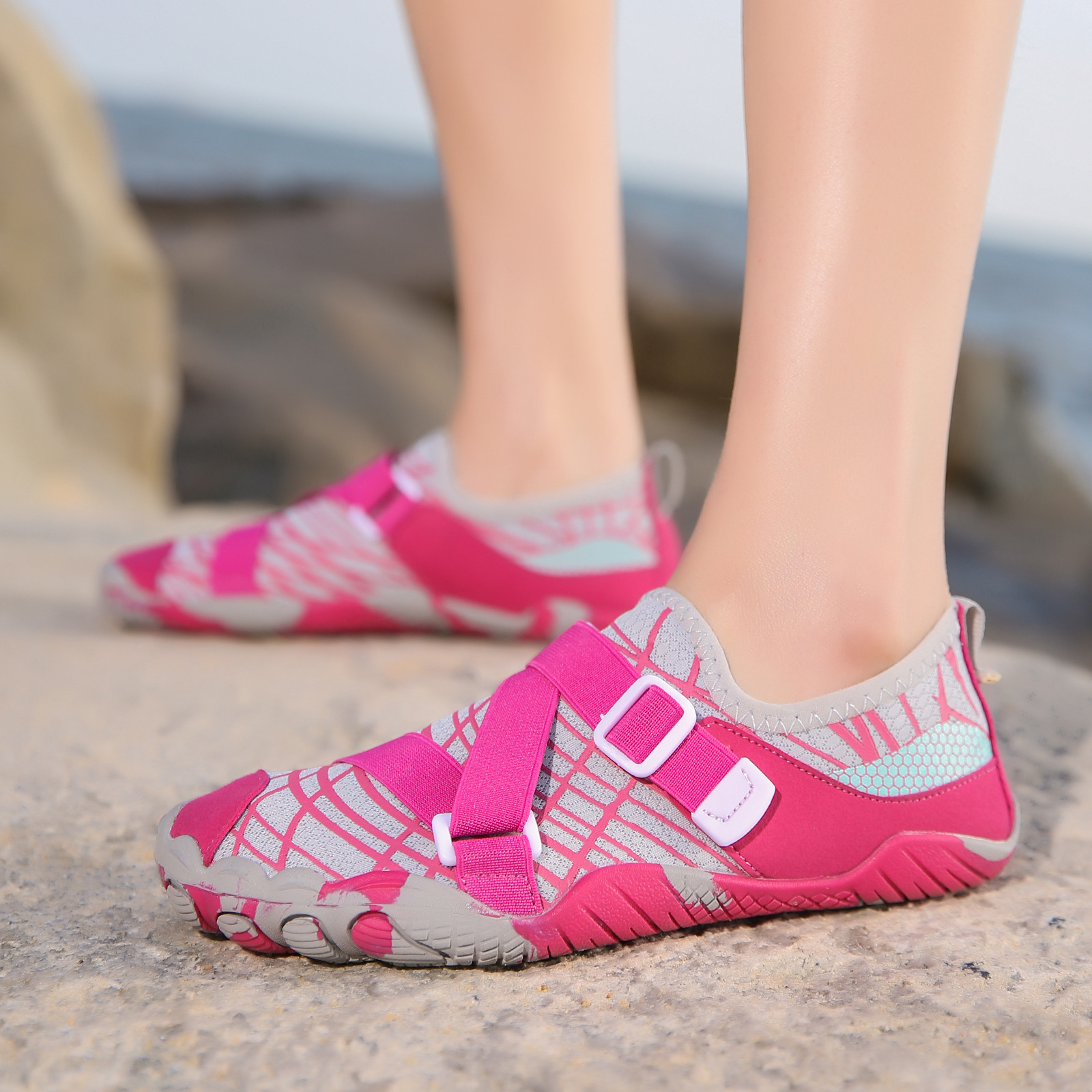 Nuevos zapatos de retroceso al aire libre, zapatos de playa transpirables, zapatos de natación de snorkel antideslizante, zapatos de montaña para hombres y mujeres