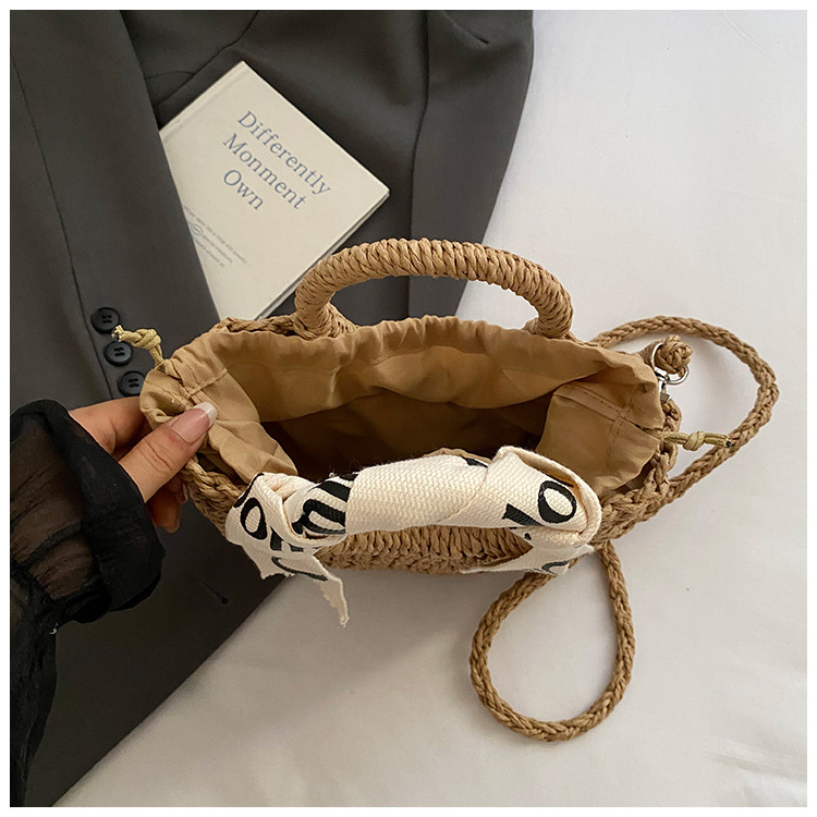 2025 New straw woven bag, large capacity, retro straw woven bag, basket style, casual and versatile beach bag for women undefined