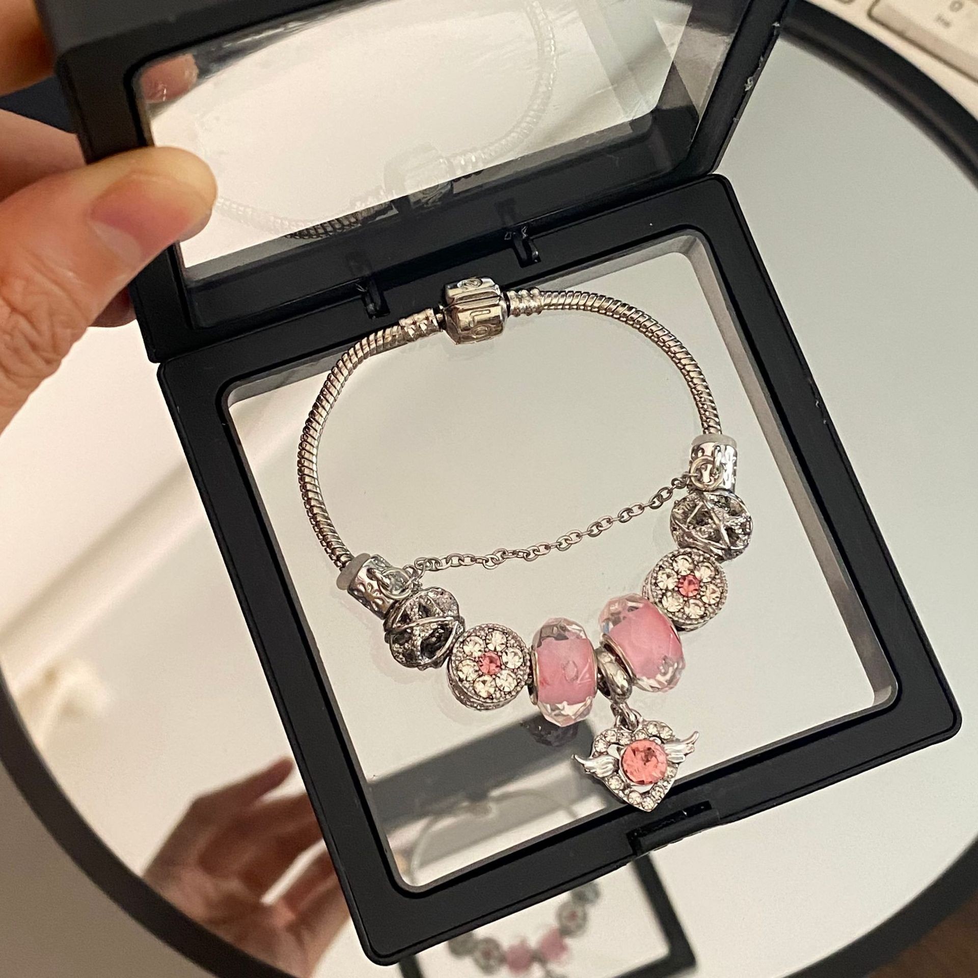 Pink love wings bracelet (buckle)