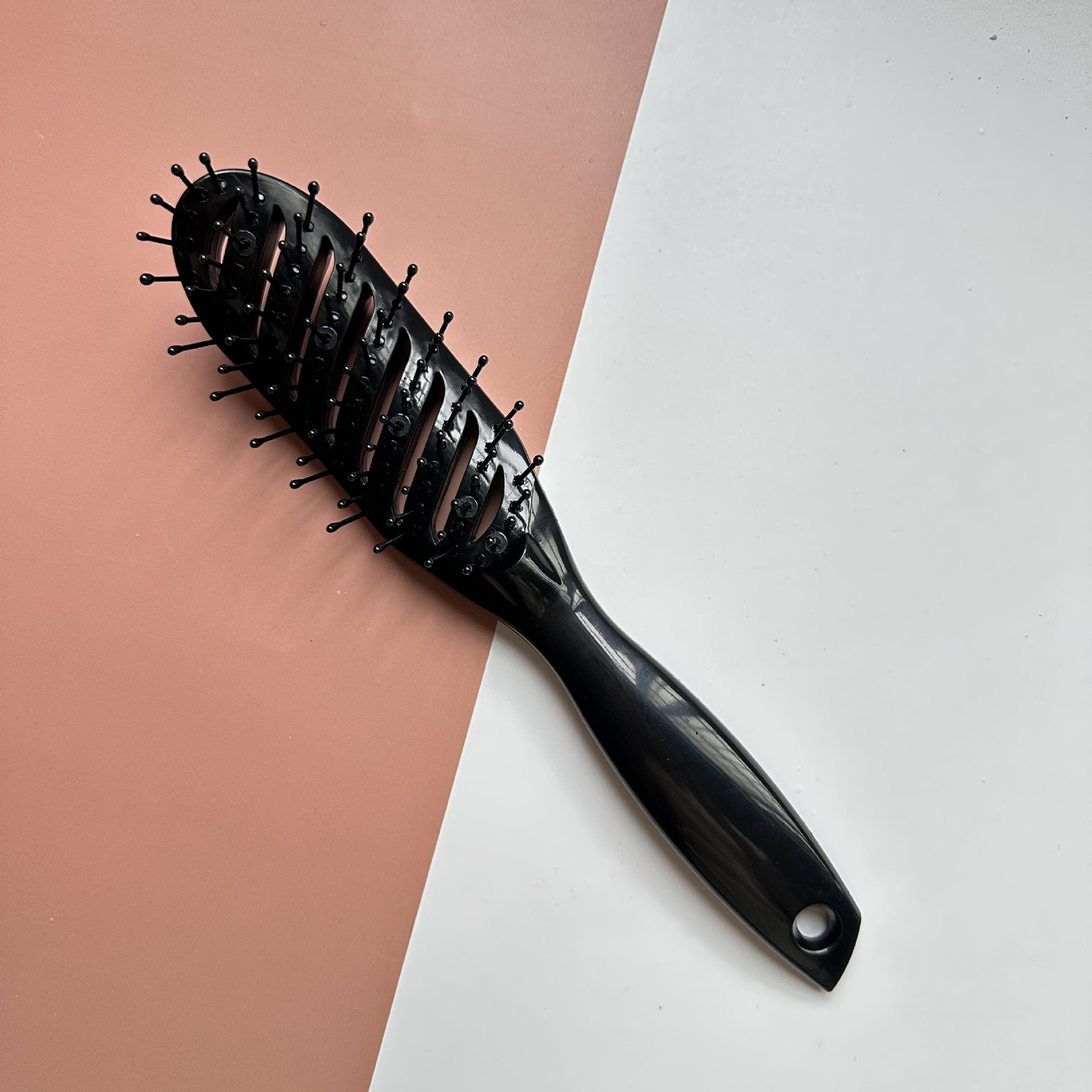 작은 곡선 브러쉬 블랙