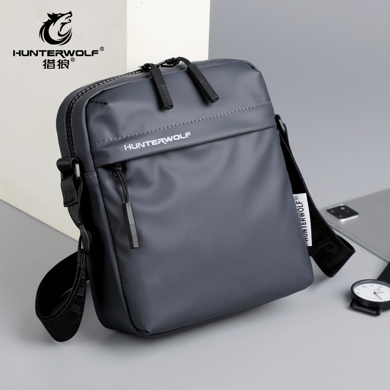 Hunter Wolf's new men's shoulder bag is a casual crossbody bag with large capacity, fashionable and versatile, water-resistant, trendy bag for men