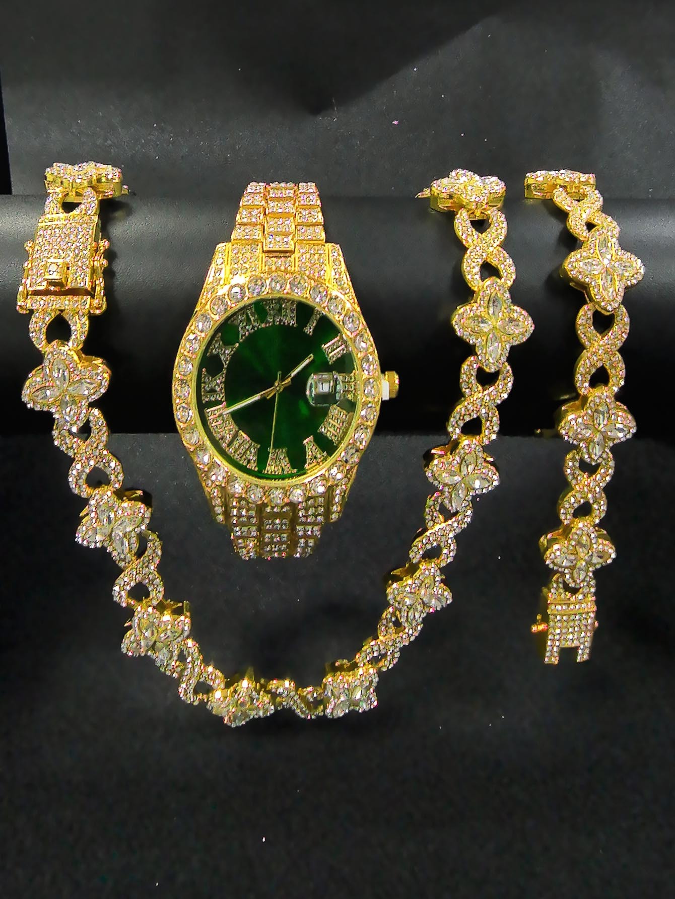 Europa y los Estados Unidos pulsera de cuatro hojas collar reloj de diamantes de moda moda fresco estilo de moda personalidad de alta calidad joyería de hombre personalizada