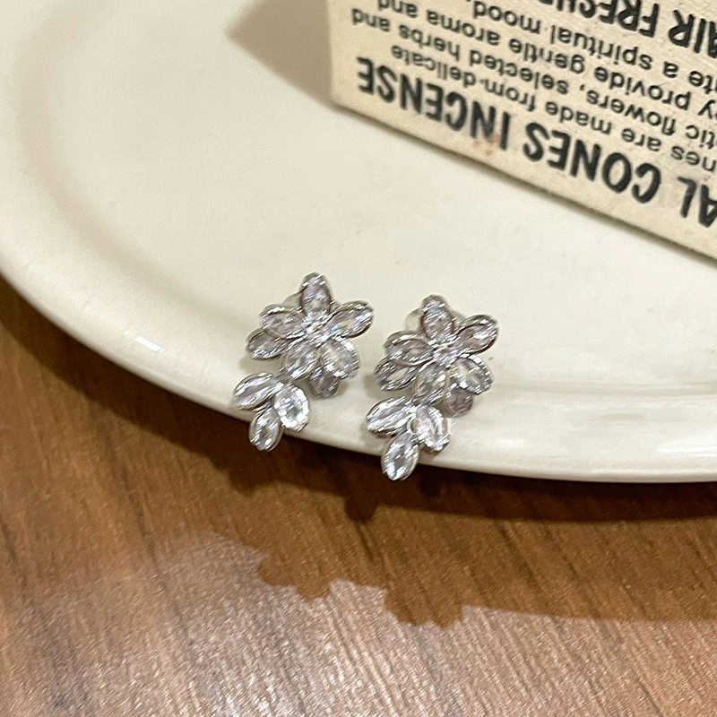 Серьги, серебряные иглы, стиль Шанель, серебро 925 пробы, легкий роскошный стиль, высококачественный стиль