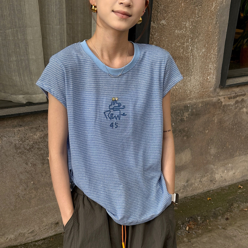 Leino Korean-Style Cartoon Embroidered Striped Short-Sleeve T-Shirt for Women, Summer 2026 New Model, Lazy Style, Age-Reducing, Slimming Top, Ins Leino Korean-Style Cartoon Embroidered Striped Short-Sleeve T-Shirt for Women, Summer 2026 New Model, Lazy Style, Age-Reducing, Slimming Top, Ins