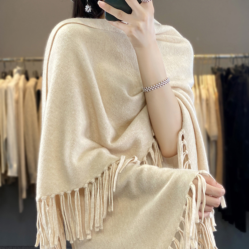 Otoño e invierno europeo y americano chal de lana capa de borla ropa exterior de las mujeres manta bufanda suelta sin hebilla abrigo de punto suéter de las mujeres