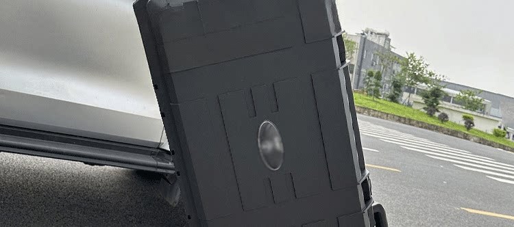 Universal car travel large-capacity roof luggage box, roof equipment box, three-proof car-mounted explosion-proof box