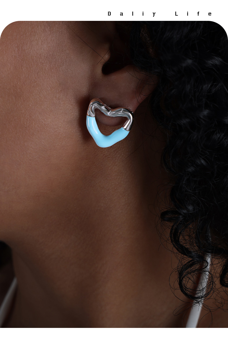 Vacuum Plating Gold Plating Process 1 Pair IG Style Simple Style Heart Shape Enamel Plating Hollow Out Titanium Steel 18K Gold Plated Ear Studs