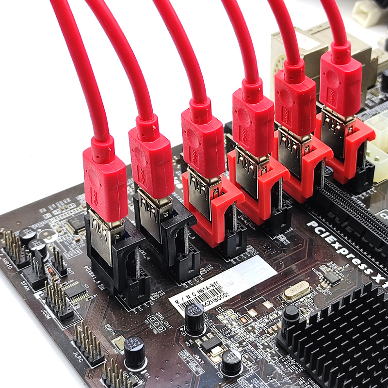 PCI-E֧���⵲��̶�USB�Կ��ӳ�������˿֧�ܷ�������չ̶�����