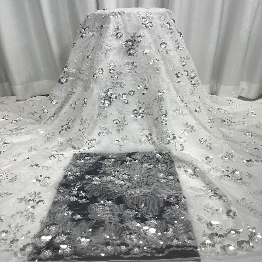 Blanco pesado vestido de boda tubo de perlas sequinilla tela flor trío en un vestido de encaje bordado tela encaje