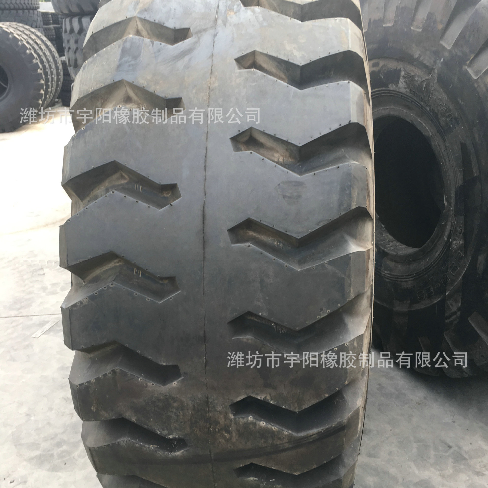 29.5-25 工程机械装载机轮胎  矿山轮胎 加厚34层