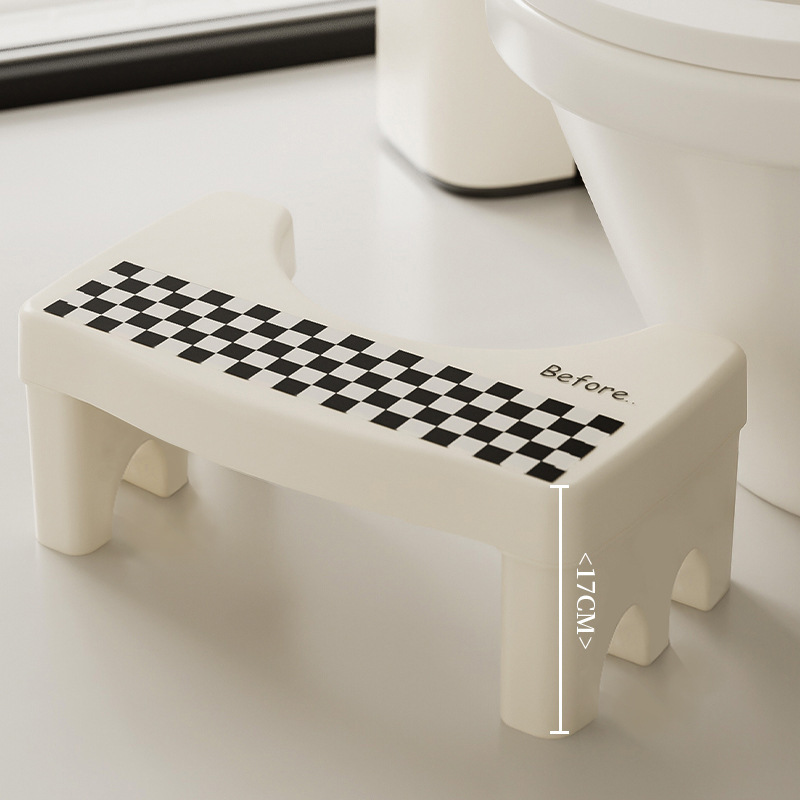 家庭用便器の腰掛けは足を踏みます。腰掛けはしゃがみます。|undefined