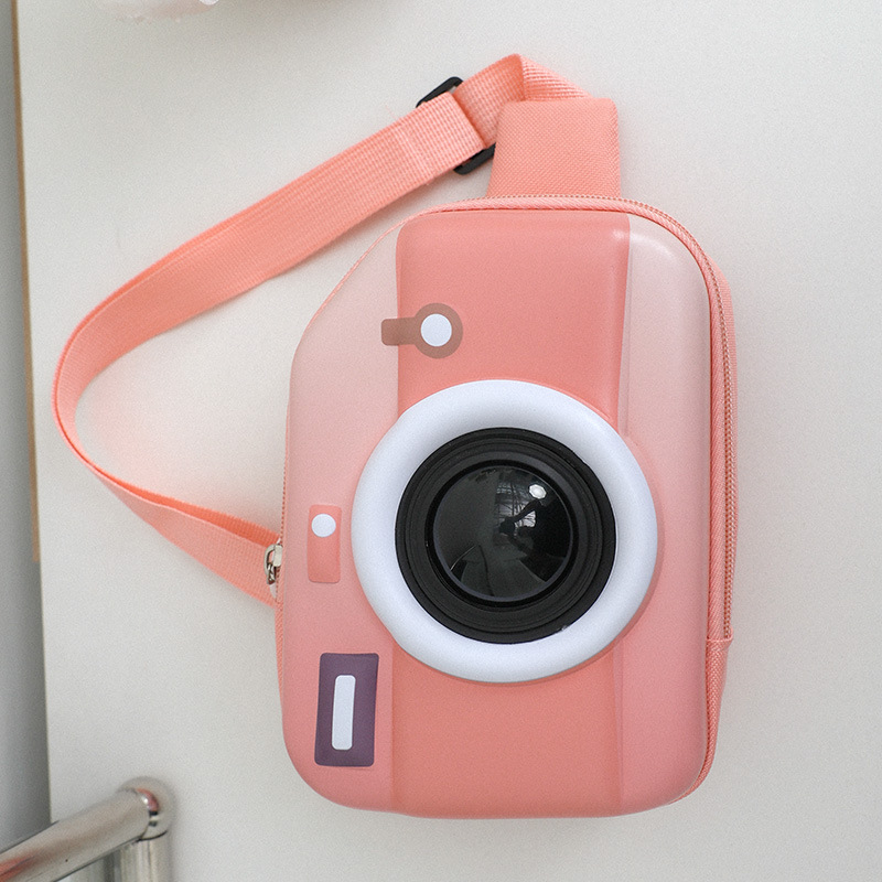 Bolso infantil bolso de cámara de dibujos animados 2025 nuevo bolso estereoscópico de pecho para niños puede brillar nuevo bolso de niña