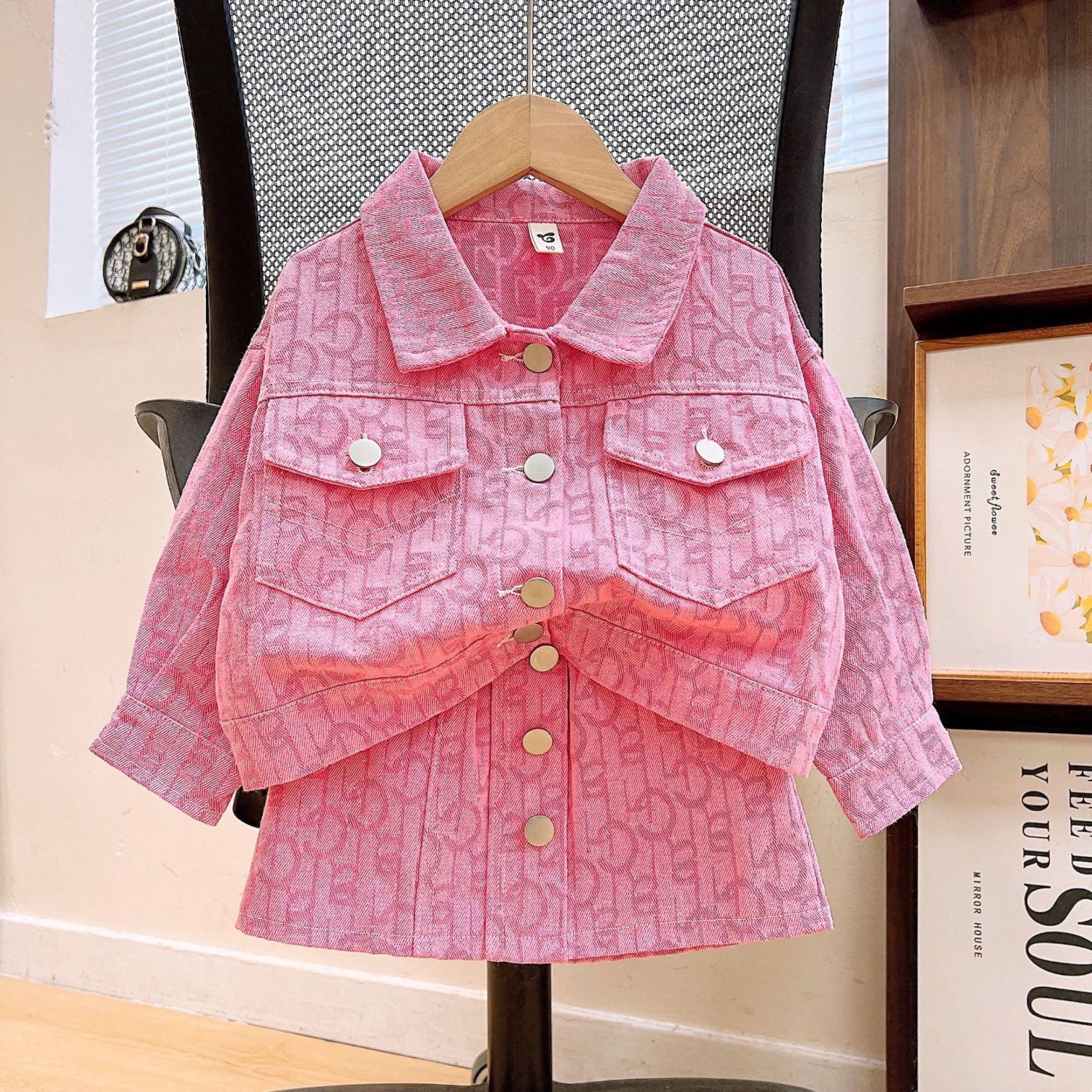 春秋女童套装宝宝洋气儿童个性潮牌韩版时髦字母翻领牛仔外套短裙