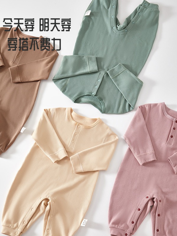 Ropa para bebés recién nacidos, almacenamiento de calor, costura, mono para bebés, estilo de otoño/invierno, ropa básica, ropa de abrigo para bebés de luna llena