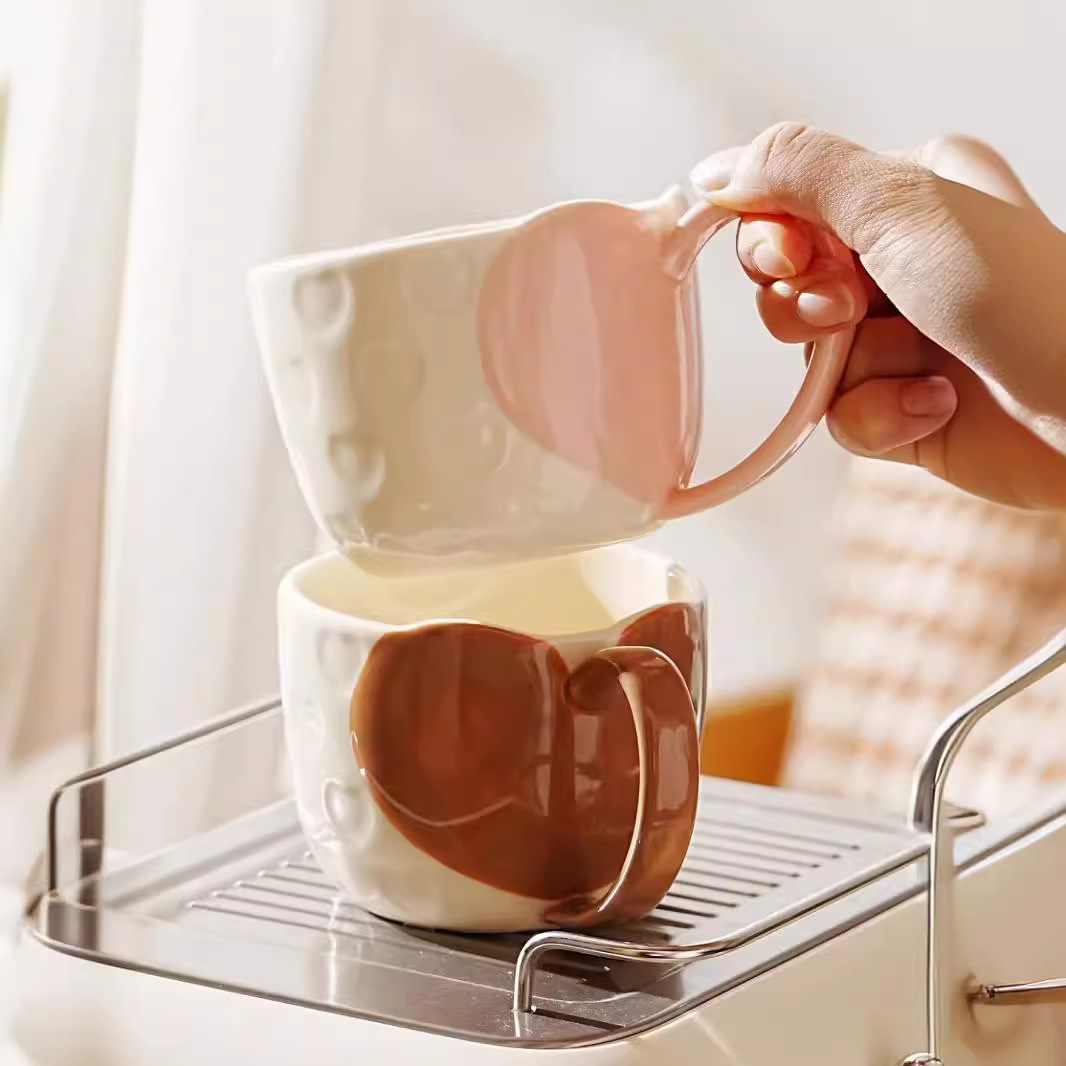 Personalidad creativa de tazas de desayuno de pareja tazas de agua de cerámica simple taza de café de alto valor de cara taza de regalo