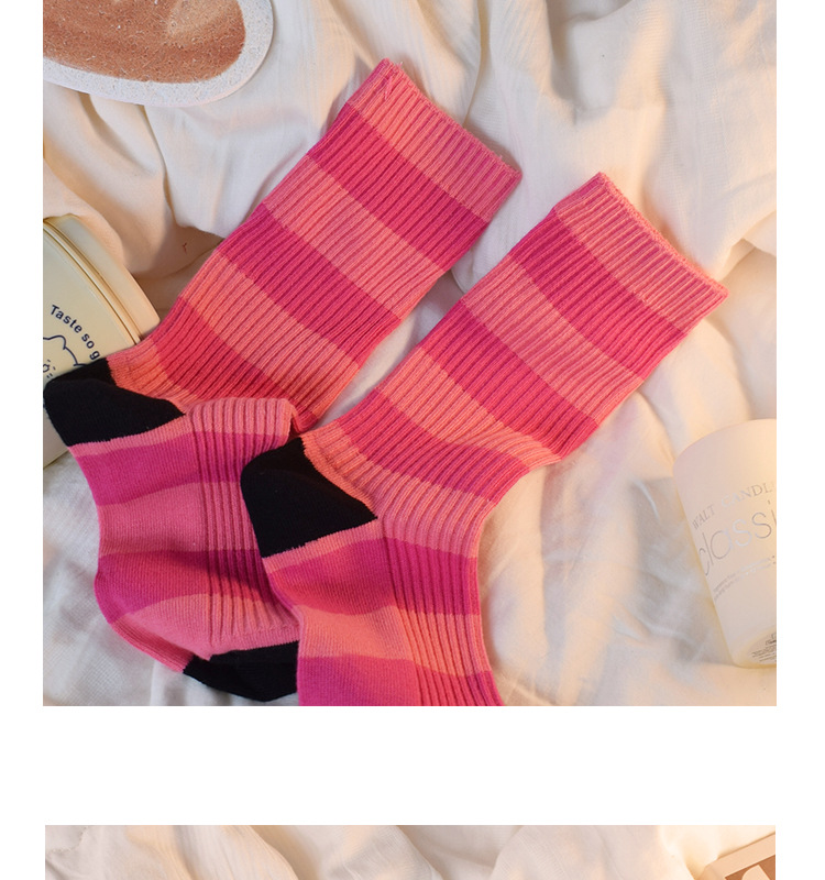 Women's Simple Style Stripe Cotton Jacquard Crew Socks A Pair display picture 7