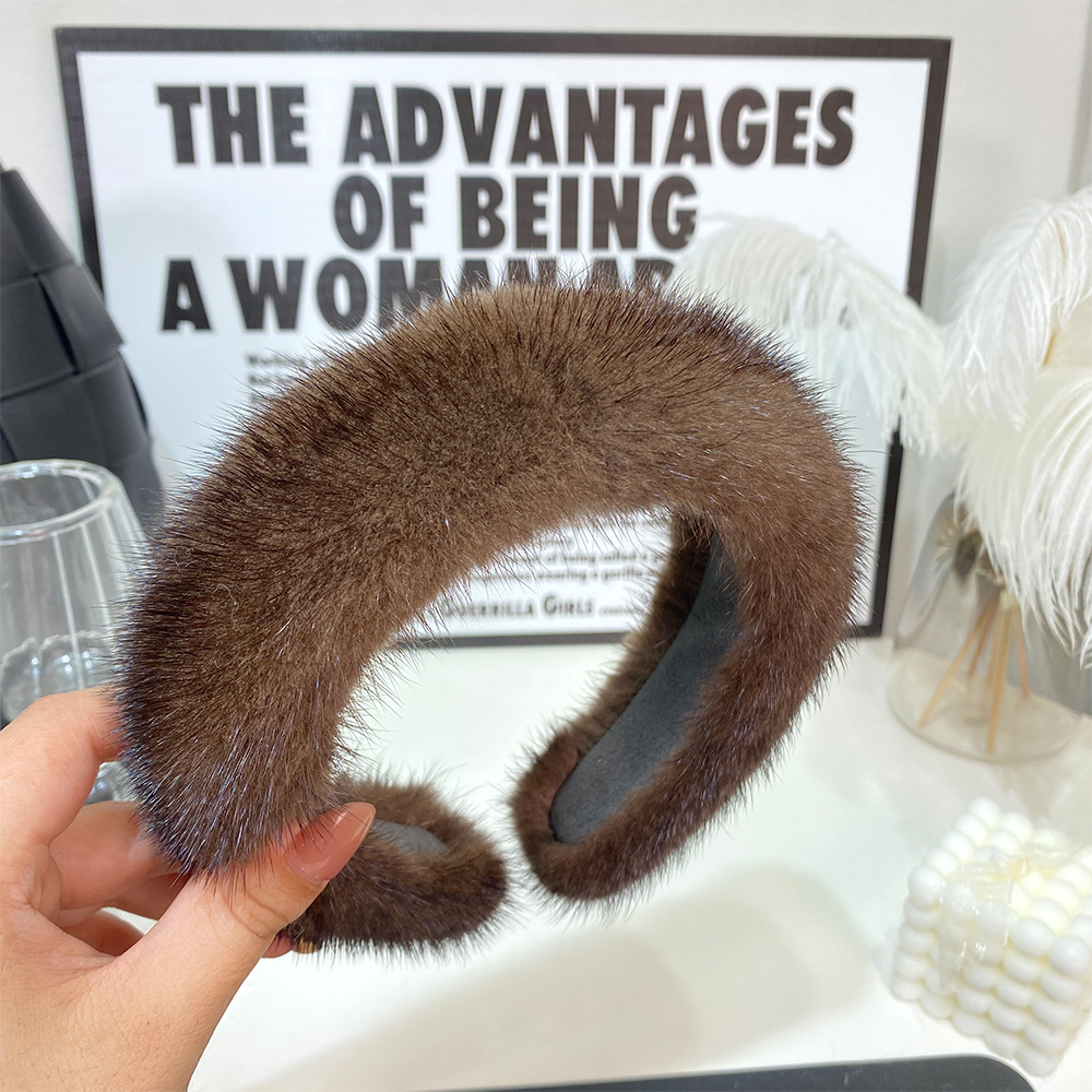120g Weight Hair Band Hair Accessories Type 1 Piece Quantity Holiday Occasion Plush Material Solid Color Pattern Women's Gender Elegant Style Women's Elegant Solid Color Plush Hair Band 16