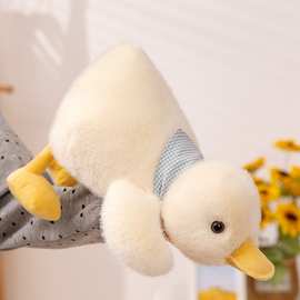 跨境呆萌围脖趴趴鸭毛绒玩具床搭子陪睡布娃娃玩偶抱枕儿童礼物