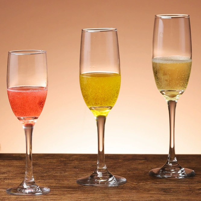 Хрустальный стеклянный бокал с игристым вином хрустальный стеклянный бокал шампанского классический европейский бокал для вина