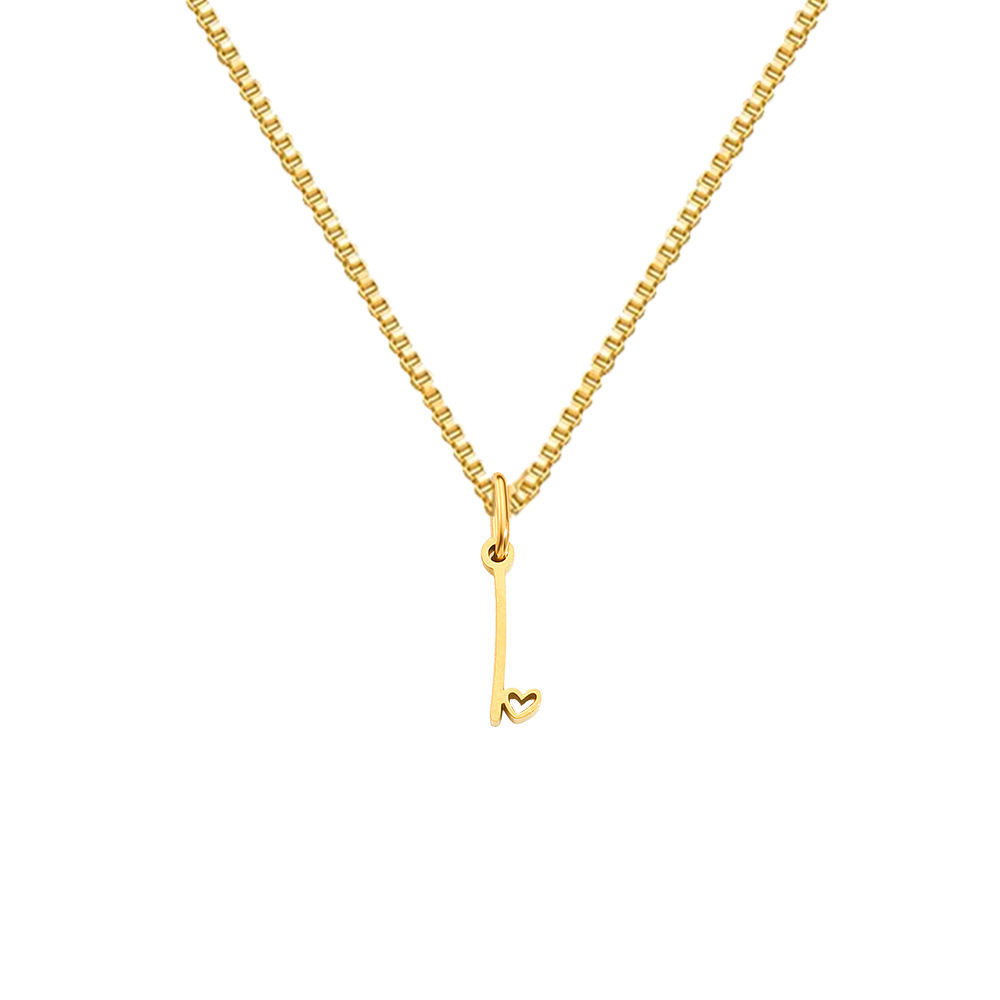 Collier en acier titane style INS 26 avec pendentif cœur et lettre, design intemporel, pour femme. Bijou inaltérable._voghion.com