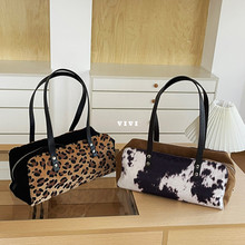 小众设计高质感豹纹腋下法棍包2025新款时尚百搭单肩手提腊肠女包