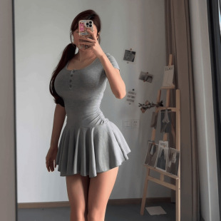 Pure Lust Hot Girl Short-Sleeved Dress High-Waisted Slimming Shorts Anti-Exposure Slim Waist Bottoming Pleated Skirt