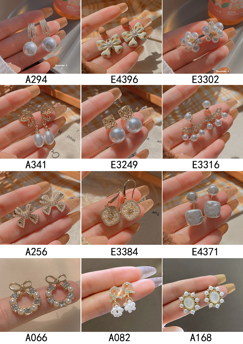 Luxueux Géométrique Le Cuivre Des Boucles D'oreilles Incruster Perle Artificielle Boucles D'oreilles En Cuivre display picture 1