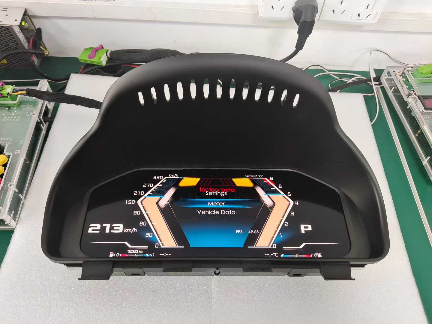 Suitable for Bmw 3 Series and 5 Series Lcd Instrument Panel, Linux System, Carplay Android Connectivity, High-Definition Display