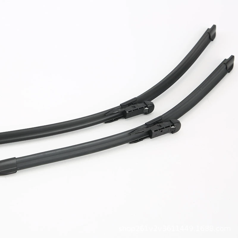 Подходит для щеток стеклоочистителя Roewe 350, безрамочных щеток стеклоочистителя RX5/550/360/EI6/RX3/I5 с высокой совместимостью.