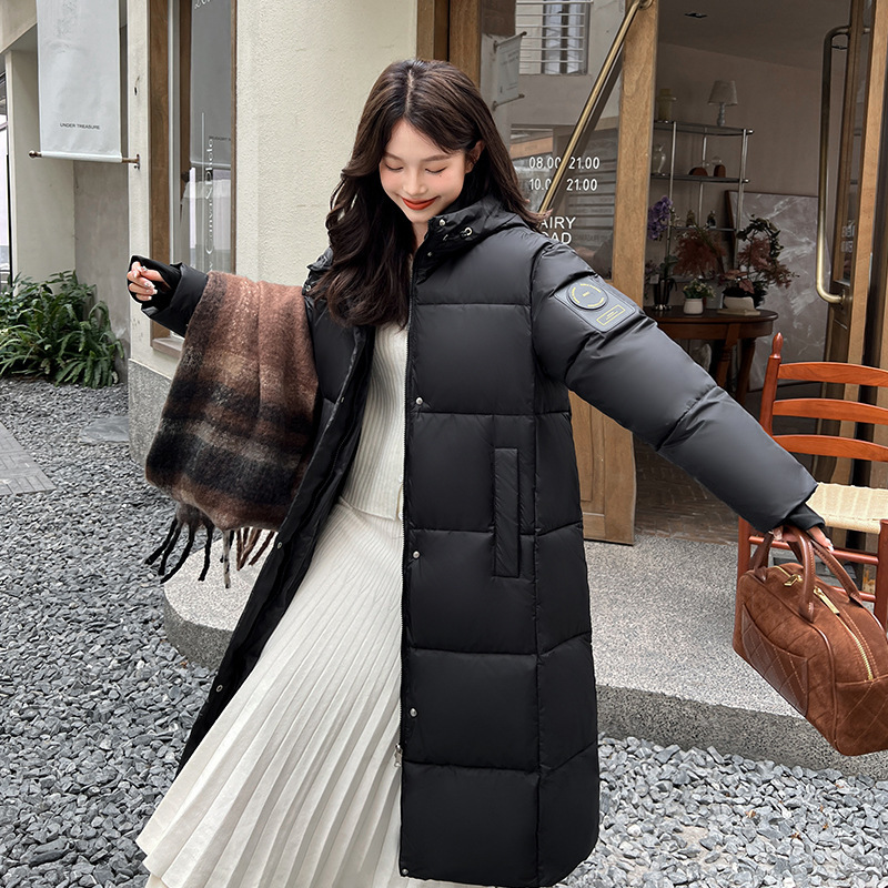 Invierno de mujer 2024 nueva moda coreana encapuchada estilo académico engrosado suelto chaqueta larga sobre la rodilla image 7