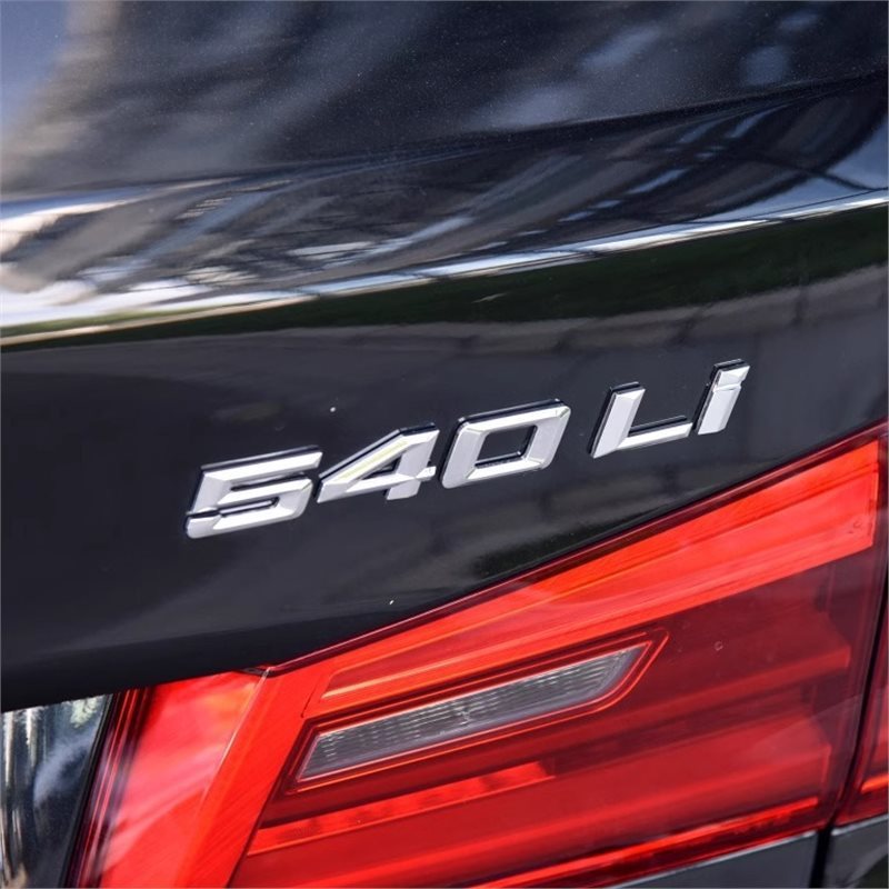 25の新しい5シリーズ525Li車のロゴ、華晨BMWのロゴ、530Liのテールロゴ、リアロゴ、デジタルラベルに適しています。|undefined