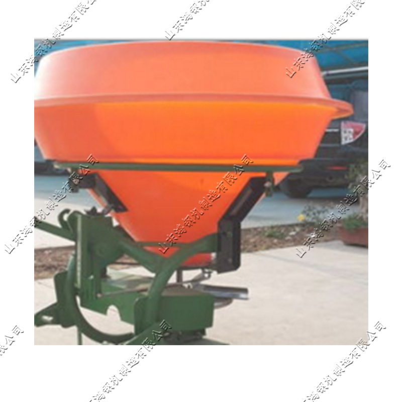 悬挂式传动轴施肥机 大容量塑料桶抛肥机 农用小型后置撒肥机