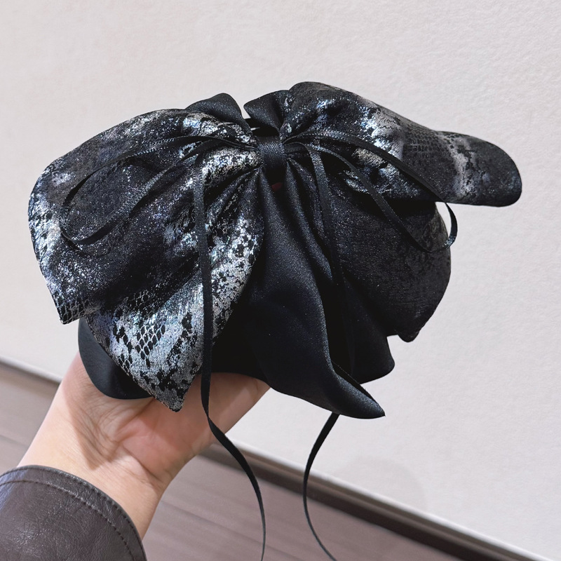 571 черная заколка для хвоста с узором под змеиную кожу