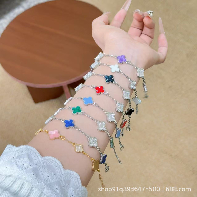 Titanium Steel Chain Double-Sided Classic Four-Leaf Clover Bracelet with Diamonds, Niche Style, Versatile, Light Luxury, Wholesale, Dragon Boat Festival Gift Titanium Steel Chain Double-Sided Classic Four-Leaf Clover Bracelet with Diamonds, Niche Style, Versatile, Light Luxury, Wholesale, Dragon Boat Festival Gift