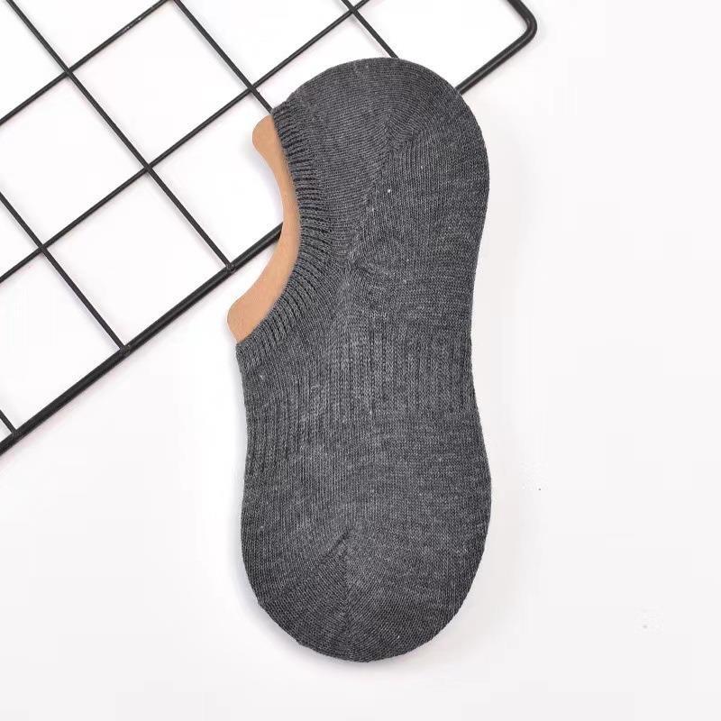 Calcetines de verano para mujeres calcetines de barco anti olor delgados silicona invisible anti-deslizante no se caen calcetines cortos superficiales con soporte bajo transpirable y cómodo