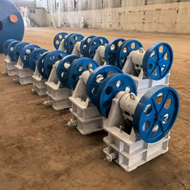 粉碎机;饲料加工设备;林业机械