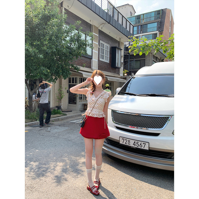 甘くて爽やかなショートフライングスリーブ襟水玉トップスとスカートスーツ女性用夏フレンチスタイルツーピーススーツ|undefined