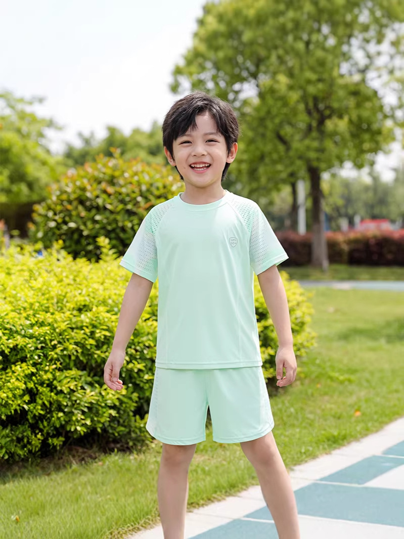 Nuevo conjunto de malla de niños secado rápido, traje deportivo para hombres y mujeres, traje de pantalones cortos de mangas cortas de verano transpirables