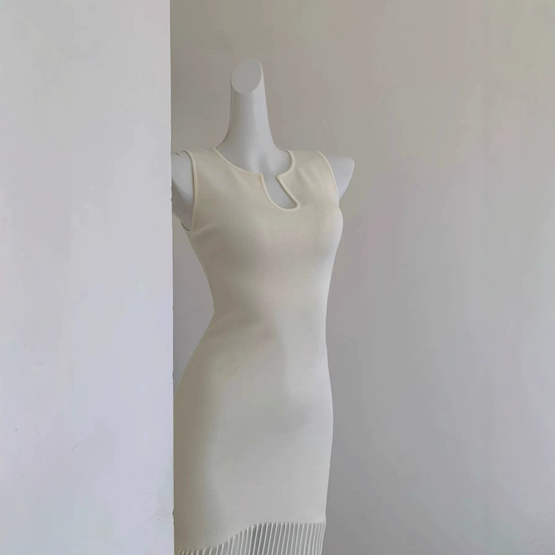 [Mermaid] Summer Sleeveless Knitted French-Style High-End Long Dress with Elegant Waist-Cinching Design, New Slim-Fit Fishtail Dress