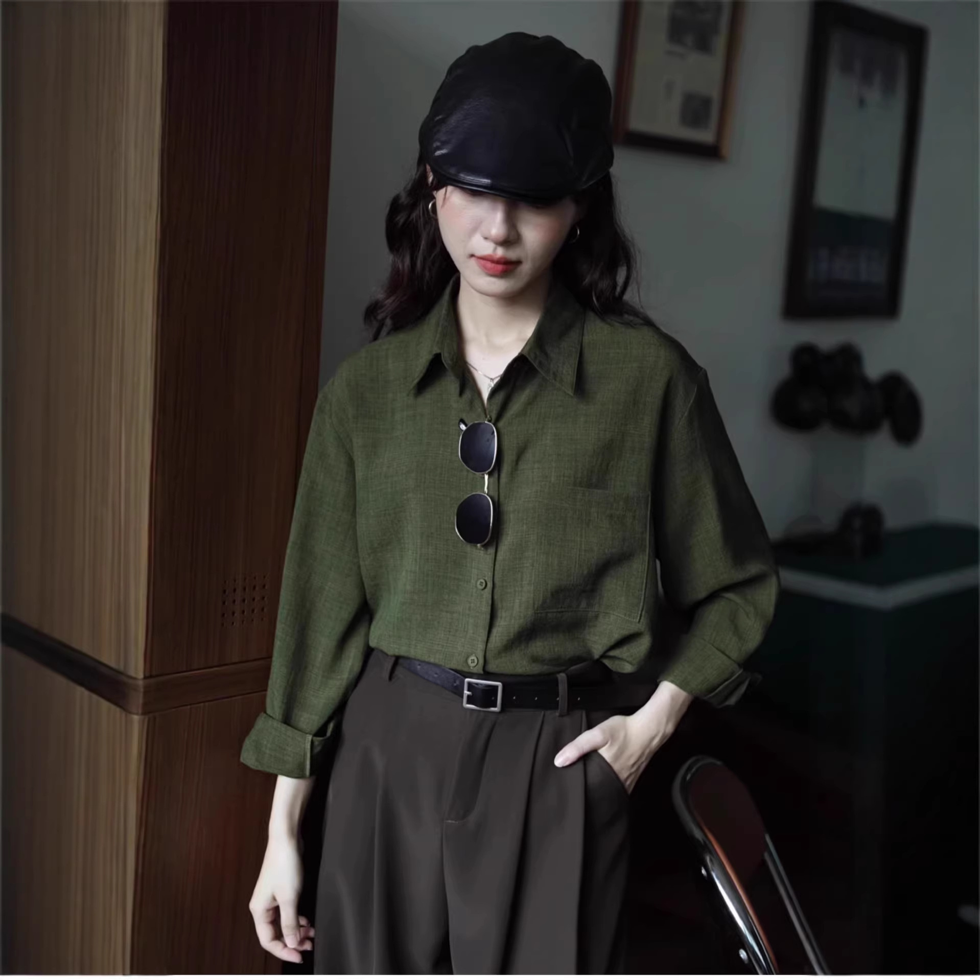 绿色设计感复古港味长袖衬衫女春季简约通勤小众衬衣百搭休闲上衣