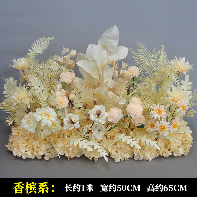 新商品の結婚祝いの大きいタイプの花を並べて絹の花の完成品の装飾をシミュレーションします。|undefined